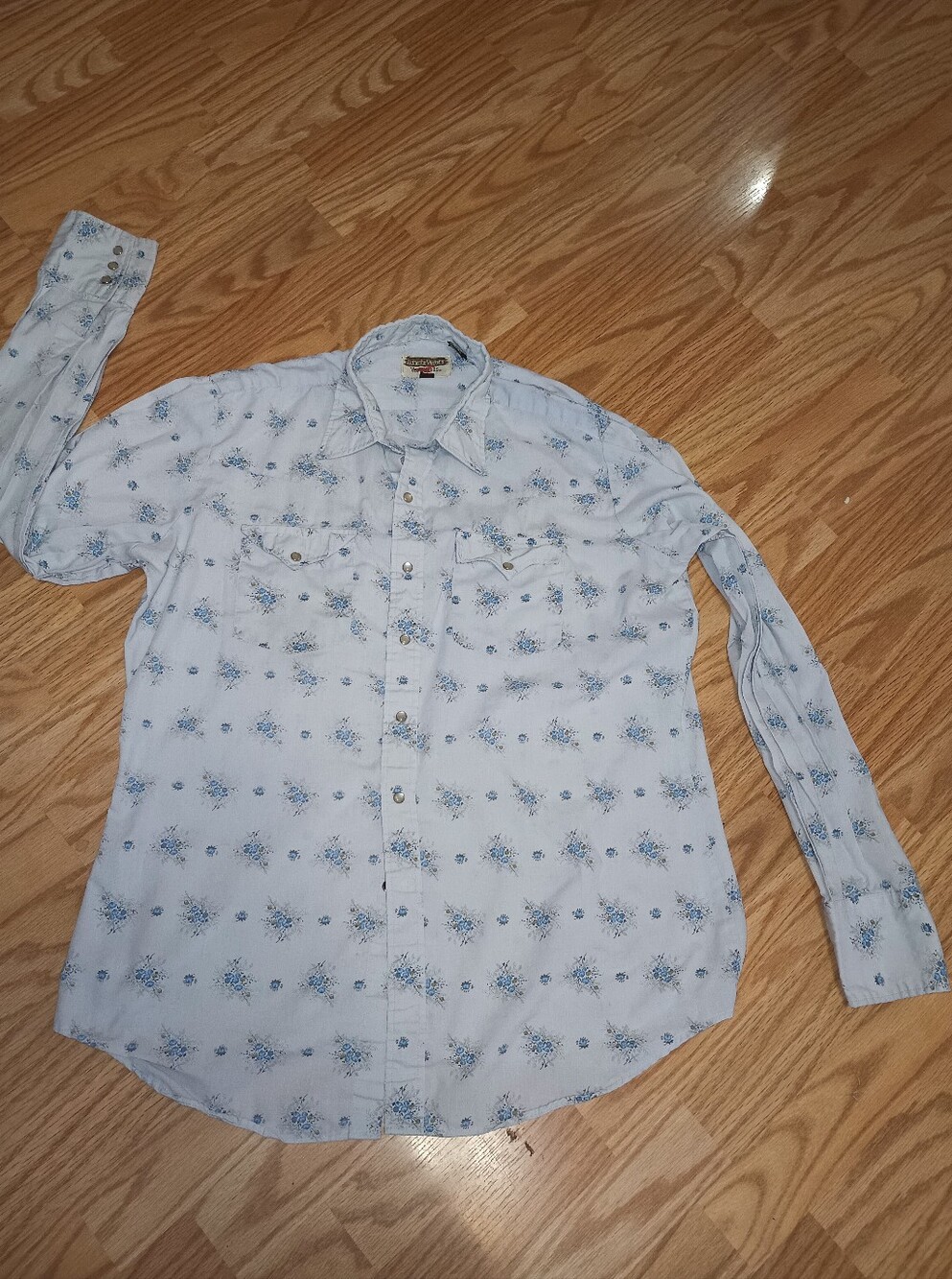 Vintage Youngbloods Blue Floral Pearl Snap Western Shirt. Men's L.